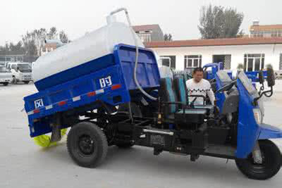 魯品環衛三輪吸糞車